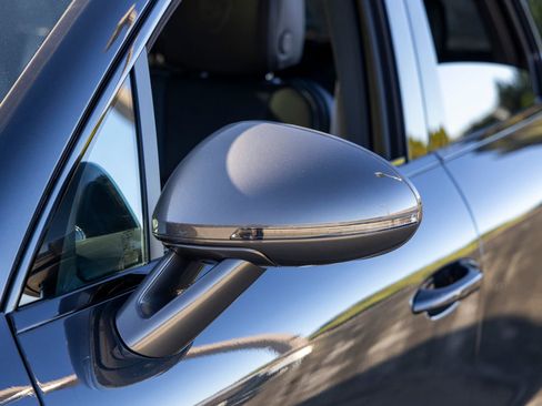 New 2026 Porsche Macan Turbo image 18