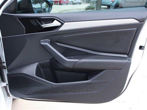 Used 2020 Volkswagen Jetta R-Line w/ R-Line Cold Weather Package image 24