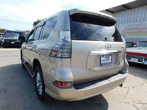 Used 2015 Lexus GX 460 image 5