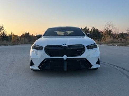 Used 2026 BMW M5 w/ Carbon Package image 2