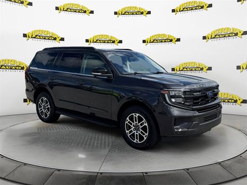 New 2025 Ford Expedition Active image 7