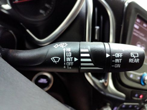 Used 2022 Chevrolet Equinox LT image 36