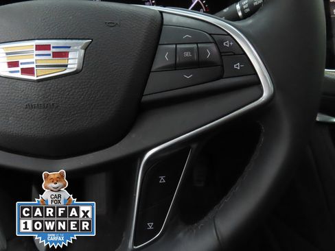 Used 2017 Cadillac XT5 Luxury w/ Driver Awareness Package FWD image 14