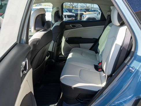 New 2026 Kia Sportage EX AWD/4WD image 13