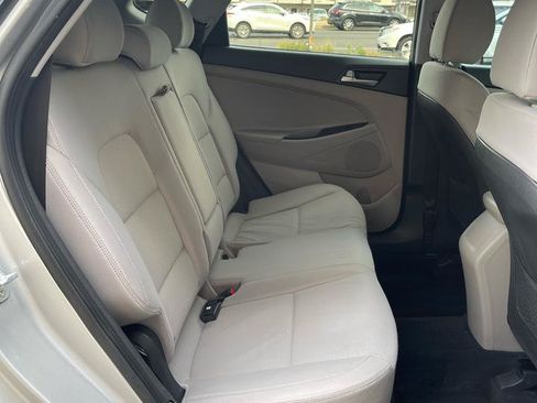Used 2020 Hyundai Tucson Value AWD/4WD image 14