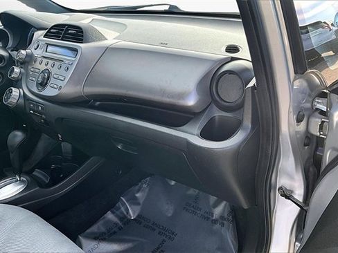 Used 2011 Honda Fit Base image 15