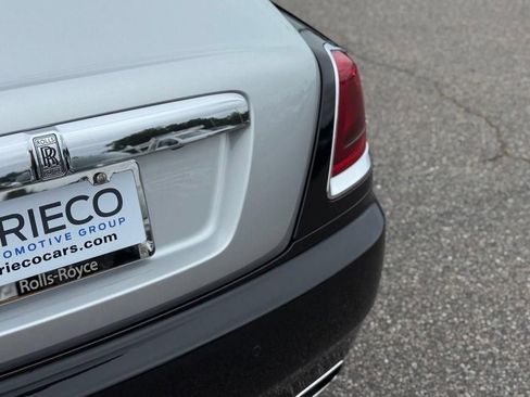 Used 2015 Rolls-Royce Wraith RWD image 8