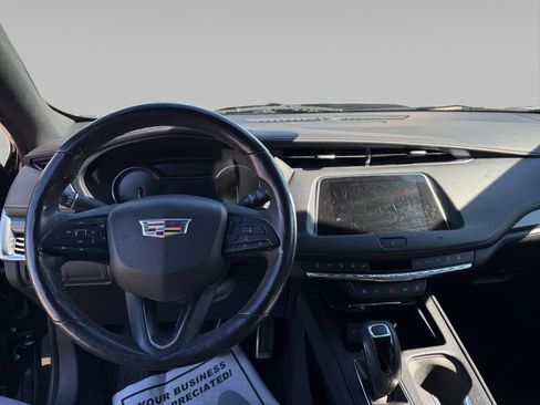 Used 2019 Cadillac XT4 Sport w/ Cold Weather Package image 10