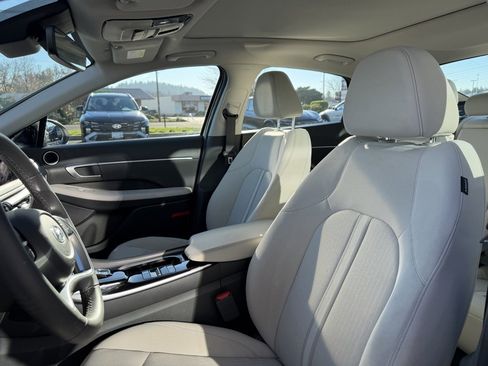 Used 2023 Hyundai Sonata SEL w/ Convenience Package image 15