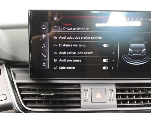 Used 2023 Audi Q5 2.0T Premium w/ Convenience Package AWD/4WD image 18