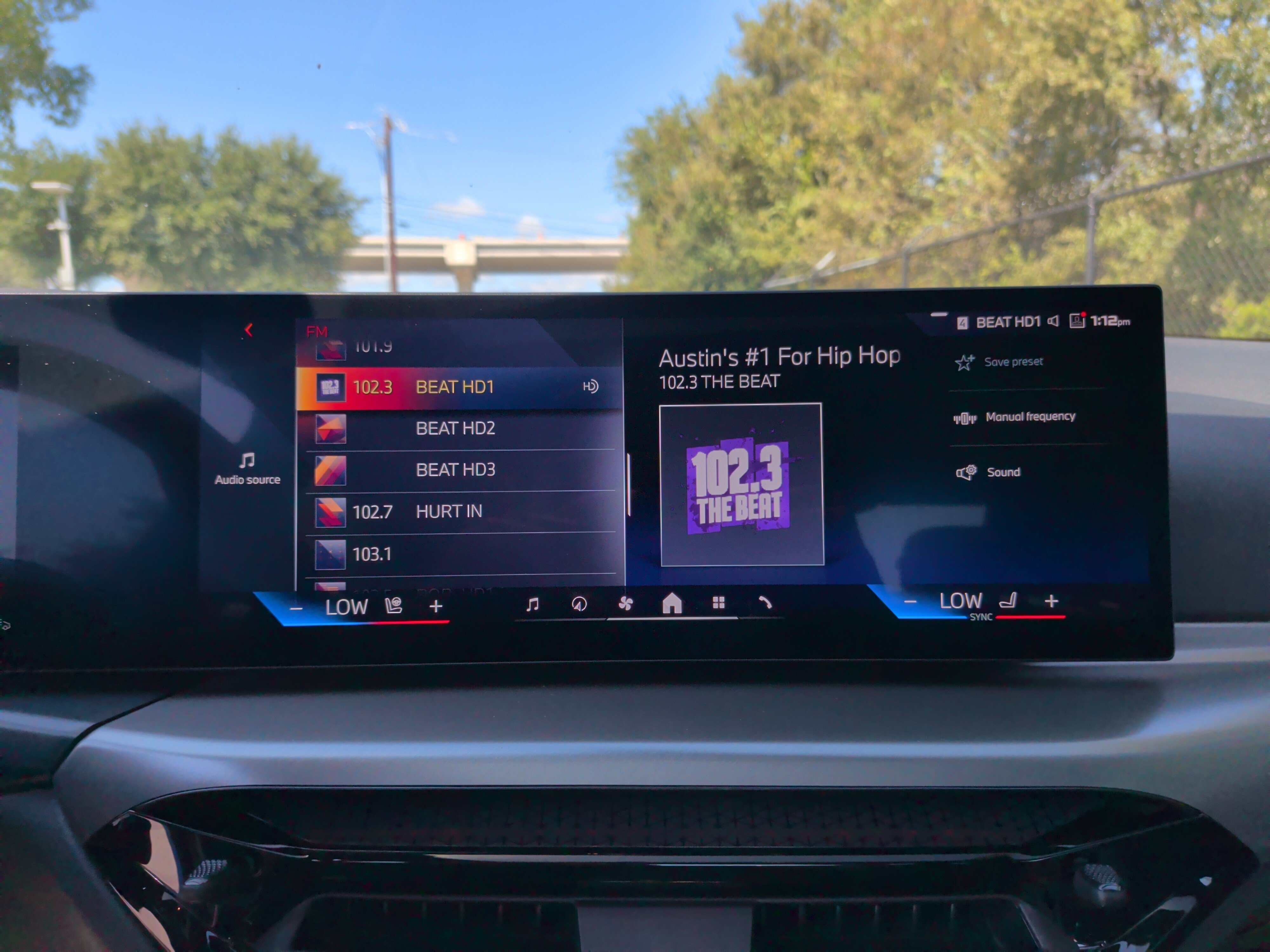 Used 2025 BMW M240i Coupe RWD image 21