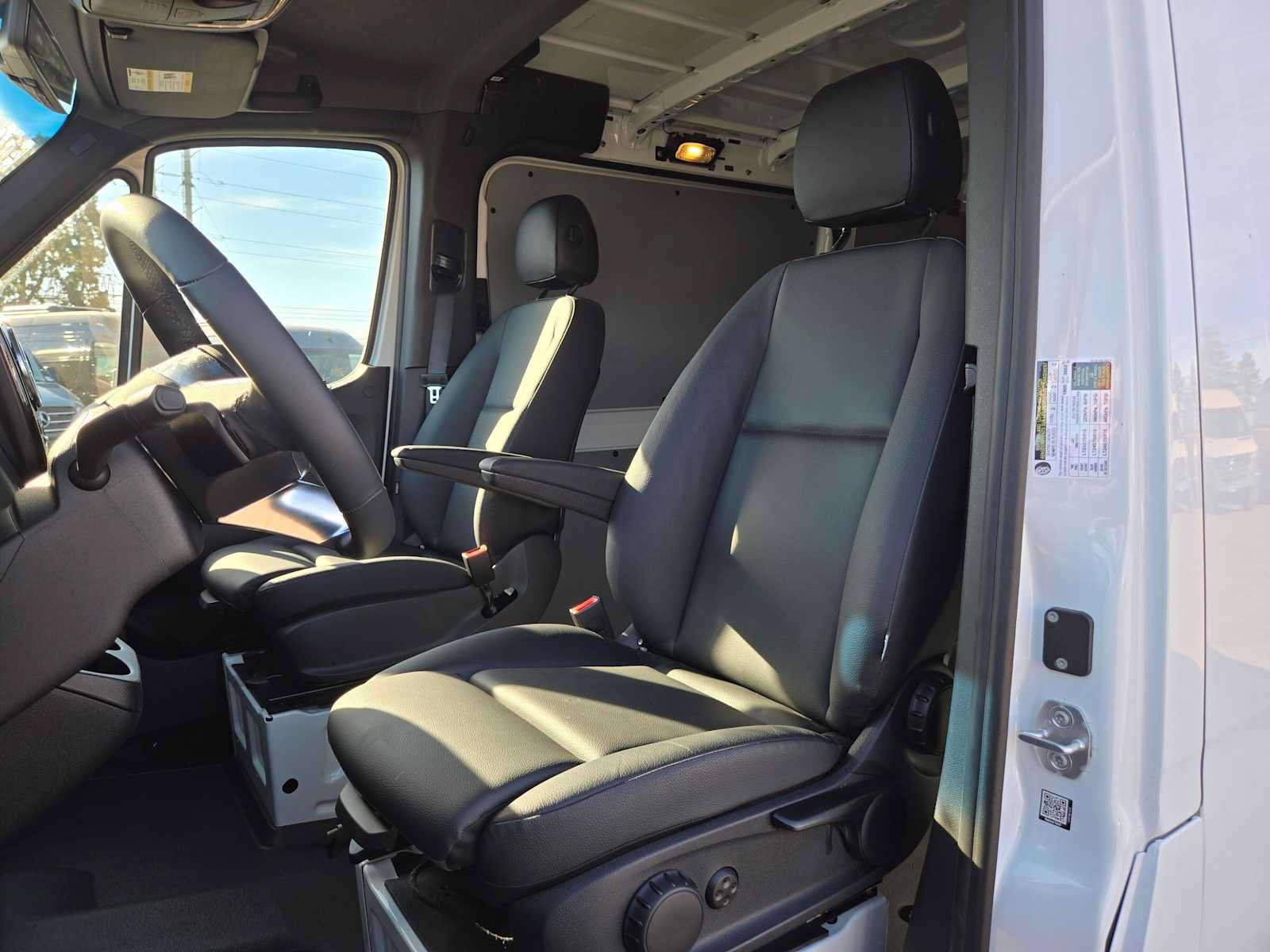 Used 2026 Mercedes-Benz Sprinter 2500 image 22