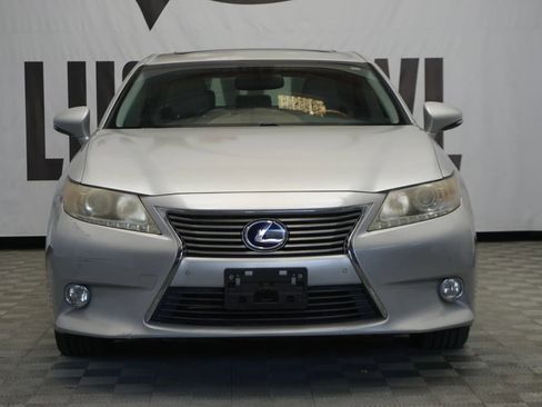Used 2013 Lexus ES 300h image 2