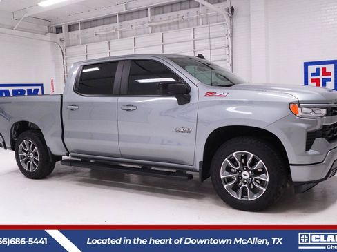 Used 2025 Chevrolet Silverado 1500 RST w/ Texas Edition Plus AWD/4WD image 4