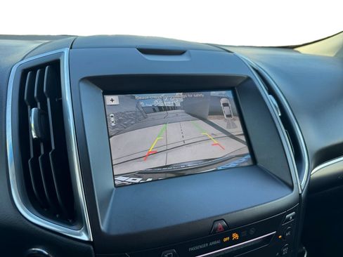 Used 2019 Ford Edge Titanium w/ Equipment Group 301A image 13