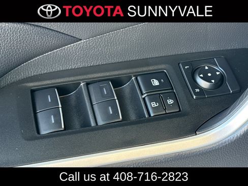 Certified 2025 Toyota RAV4 XLE AWD/4WD image 18
