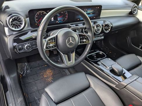 Used 2023 Mercedes-Benz CLA 250 image 12