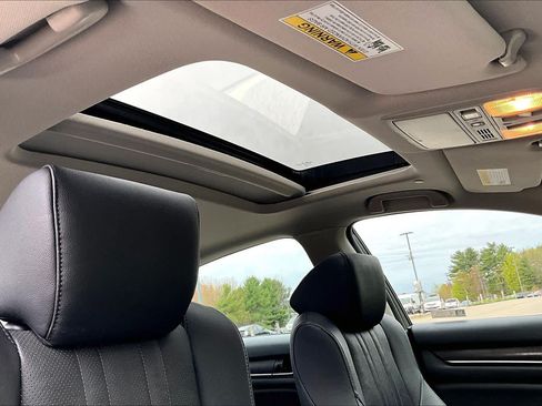 Used 2019 Honda Accord Touring image 14