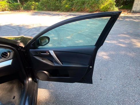 Used 2011 MAZDA MAZDA3 s Sport FWD image 36