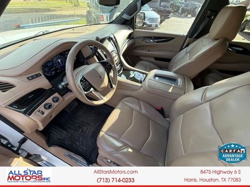 Used 2018 Cadillac Escalade ESV Platinum AWD/4WD image 19