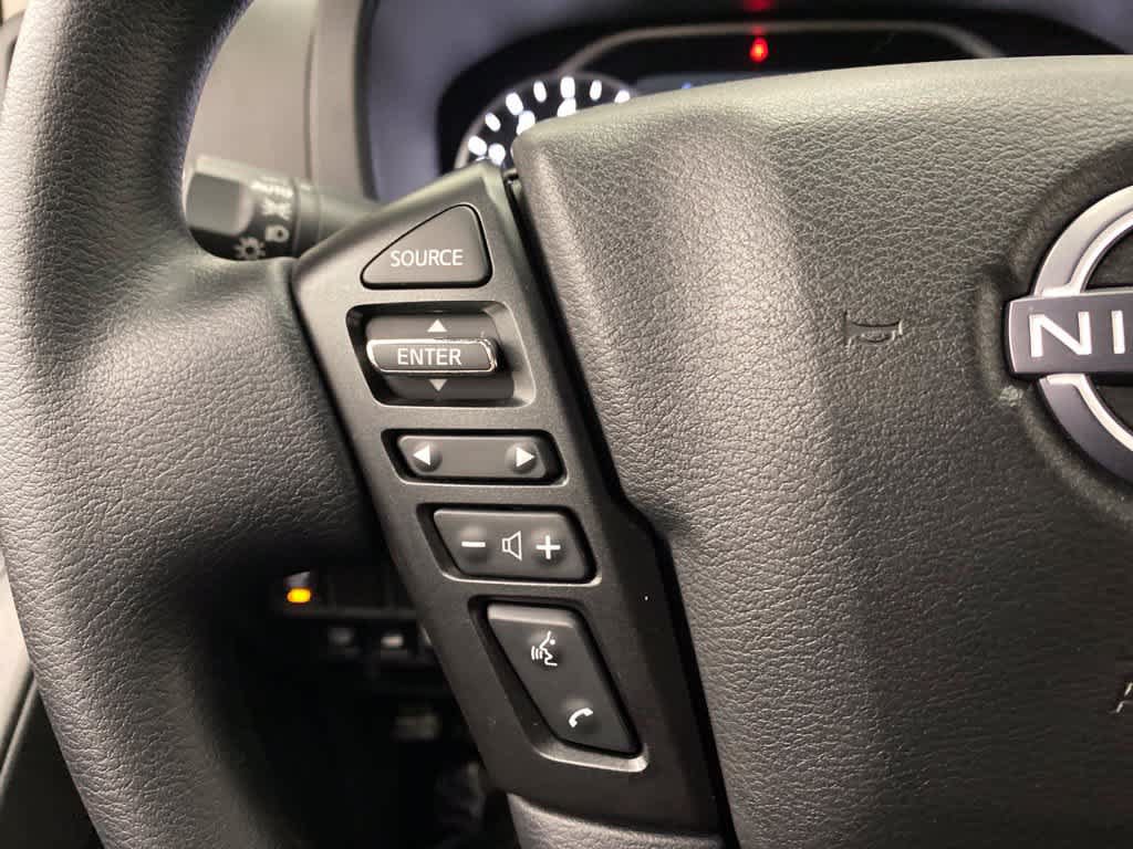 Used 2025 Nissan Frontier SV AWD/4WD image 19