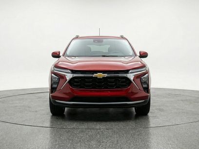 Used 2025 Chevrolet Trax LT