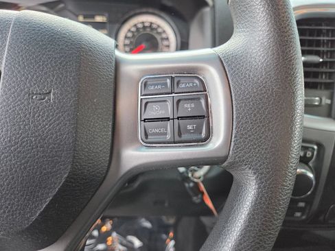 Used 2021 RAM 1500 Classic SLT AWD/4WD image 33