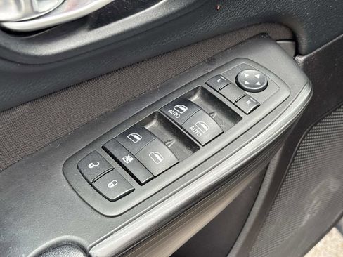 Used 2014 Jeep Cherokee Altitude w/ Comfort/Convenience Group image 13