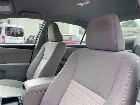 Used 2017 Toyota Camry LE FWD image 21