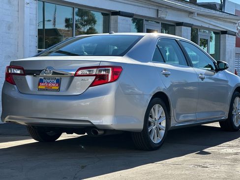 Used 2013 Toyota Camry XLE image 4