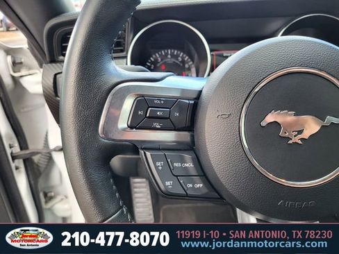 Used 2022 Ford Mustang Coupe RWD image 26