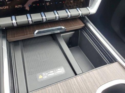 New 2026 GMC Acadia Denali w/ Super Cruise Package image 27