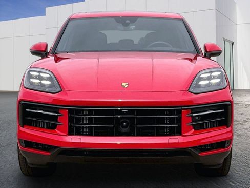 Used 2025 Porsche Cayenne AWD/4WD image 10