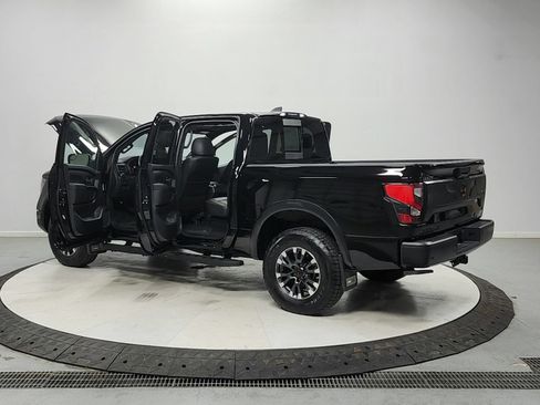 Used 2024 Nissan Titan PRO-4X w/ Pro-4x Convenience Package AWD/4WD image 13
