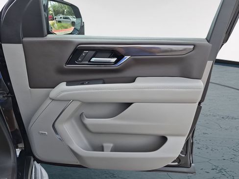 New 2026 GMC Yukon Elevation w/ Elevation Premium Package AWD/4WD image 35