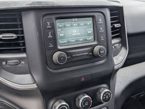 Used 2019 RAM 1500 Big Horn image 11