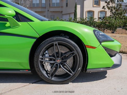 Used 2018 McLaren 570S Spider image 11