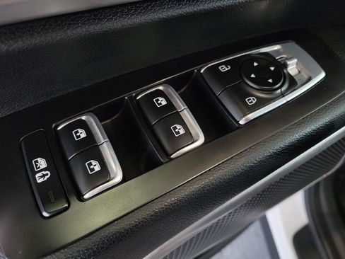 Used 2023 Kia Telluride LX AWD/4WD image 19