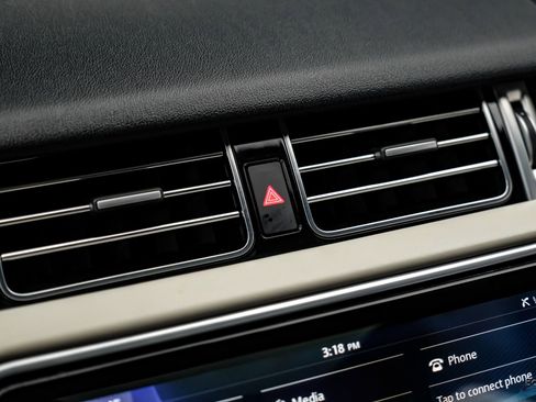 Used 2022 Land Rover Range Rover Westminster Edition image 66