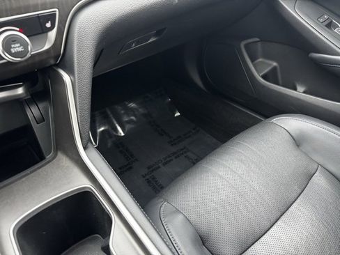 Used 2018 Honda Accord EX-L image 21