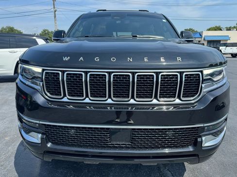 Used 2023 Jeep Wagoneer 4WD w/ Premium Group I image 16