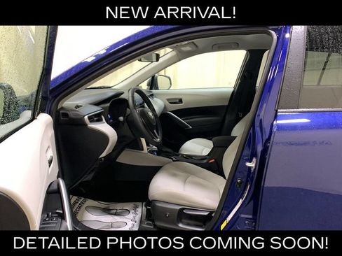 Used 2022 Toyota Corolla Cross LE AWD/4WD image 26