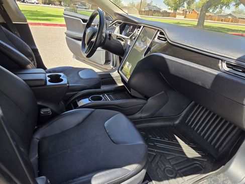 Used 2013 Tesla Model S image 17