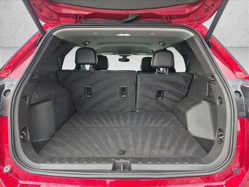 Used 2023 Chevrolet Equinox Premier w/ LPO, Floor Liner Package FWD image 12