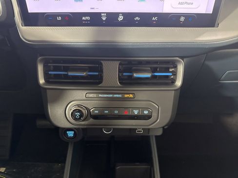 New 2026 Ford Maverick Lobo AWD/4WD image 25