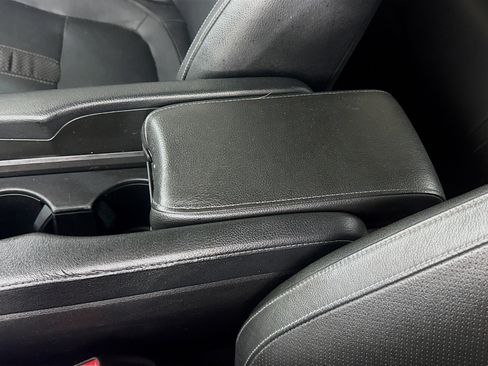 Used 2019 Honda Civic Touring image 18