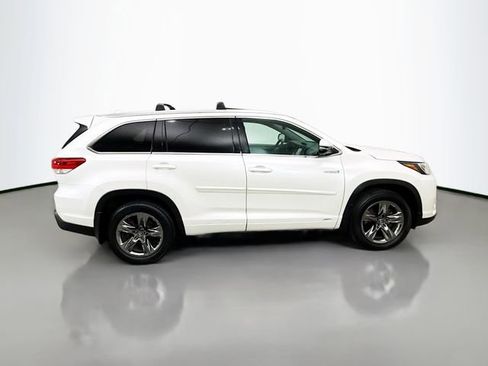 Used 2019 Toyota Highlander Limited Platinum AWD/4WD image 8