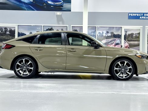 Used 2025 Honda Civic Sport Touring image 8