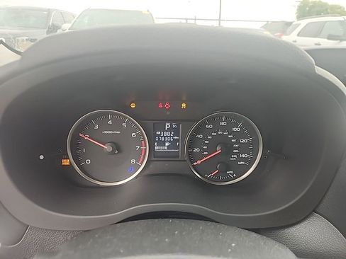 Used 2016 Subaru Crosstrek 2.0i Premium AWD/4WD image 18
