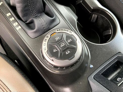 Used 2023 Ford Bronco Wildtrak AWD/4WD image 26